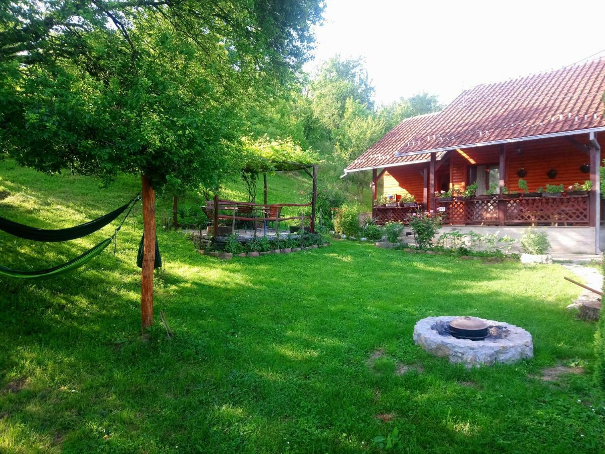 Guest House Little Heaven Užice Eksteriør billede